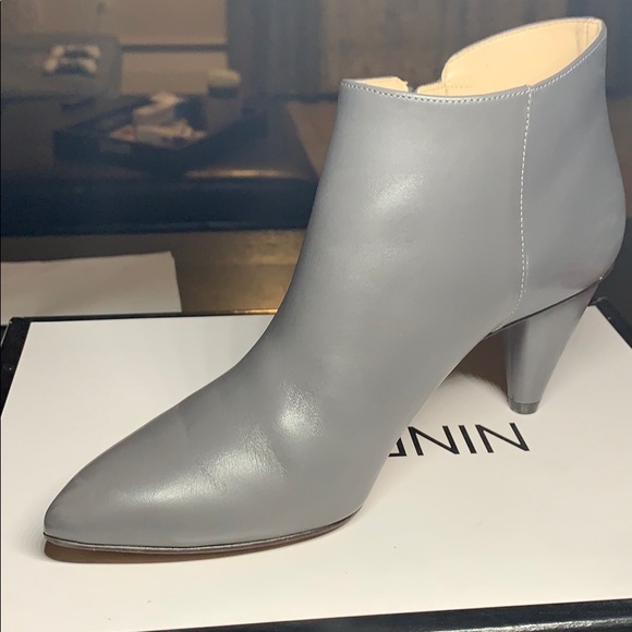 NINEWEST Booties - Picture 2 of 9